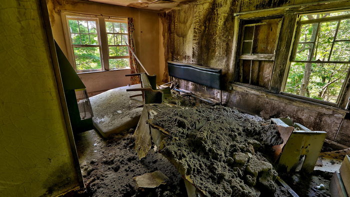 Stricklands Mountain Inn and Cottages - Ruins Photos From Darryl W Moran On Facebook (newer photo)